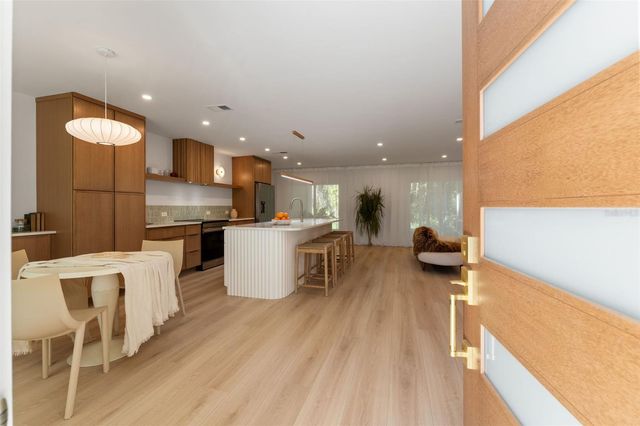 4205 NORTHWIND LANE, Tampa, FL 33624