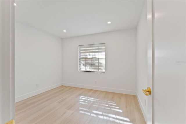 4205 NORTHWIND LANE, Tampa, FL 33624