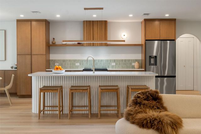 4205 NORTHWIND LANE, Tampa, FL 33624