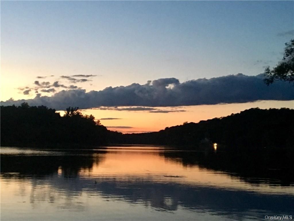 3300 Baker Street 28, Mohegan Lake, NY 10547 — exterior