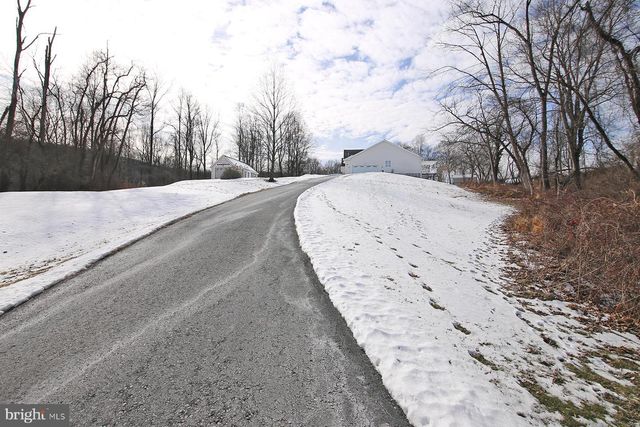 805 MOUNT WILSON ROAD, Lebanon, PA 17042