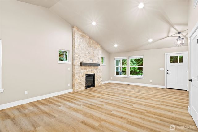 11 Tumbling Water Drive, Bellingham, WA 98229