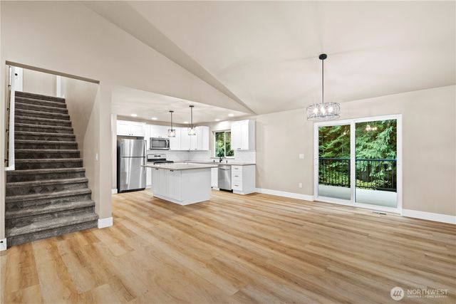 11 Tumbling Water Drive, Bellingham, WA 98229