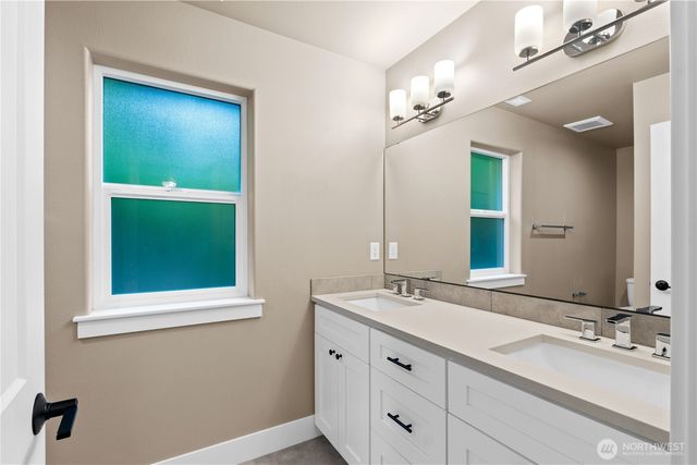 11 Tumbling Water Drive, Bellingham, WA 98229