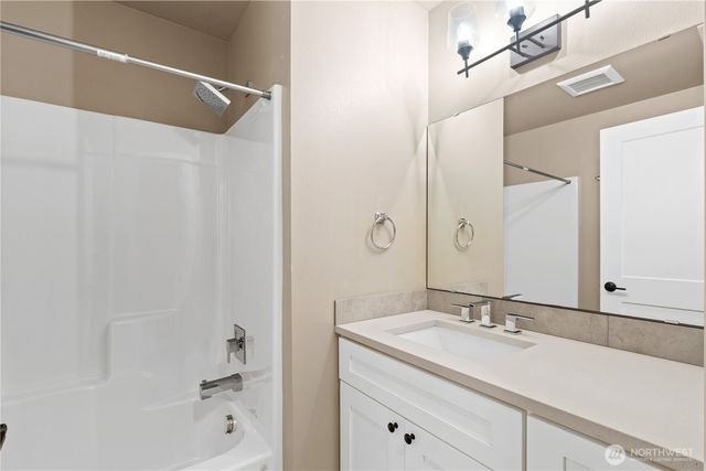 11 Tumbling Water Drive, Bellingham, WA 98229