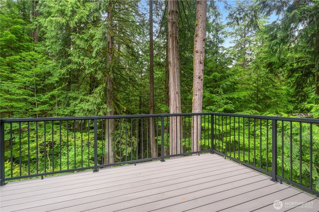 11 Tumbling Water Drive, Bellingham, WA 98229