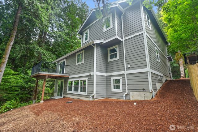 11 Tumbling Water Drive, Bellingham, WA 98229