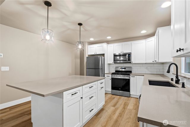 11 Tumbling Water Drive, Bellingham, WA 98229