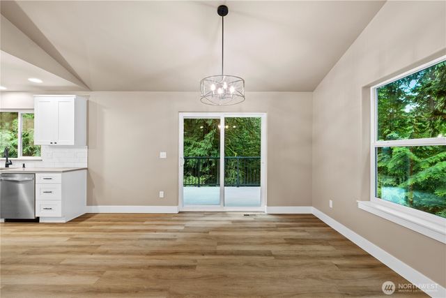 11 Tumbling Water Drive, Bellingham, WA 98229