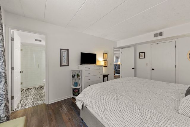 404 Melrose Avenue 103, Glen Ellyn, IL 60137