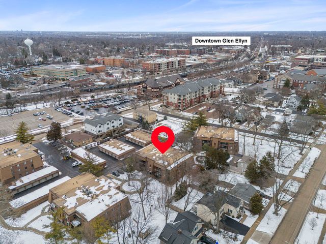 404 Melrose Avenue 103, Glen Ellyn, IL 60137