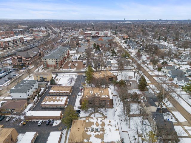 404 Melrose Avenue 103, Glen Ellyn, IL 60137