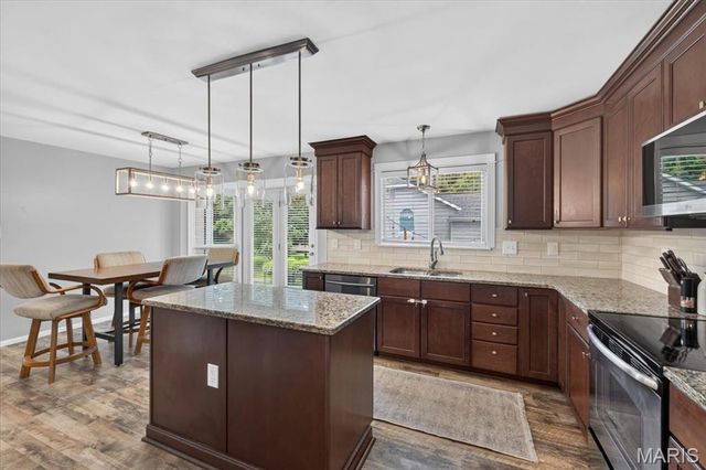 340 Copper Lakes Boulevard, Wildwood, MO 63040