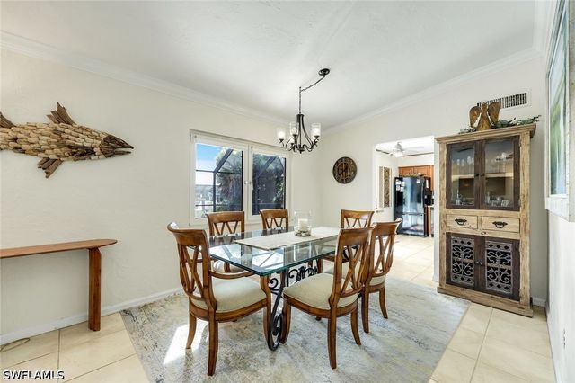 785 Willow CT, Marco Island, FL 34145