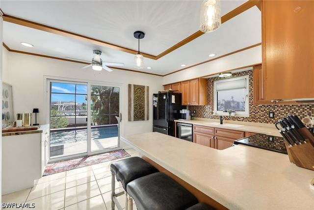 785 Willow CT, Marco Island, FL 34145