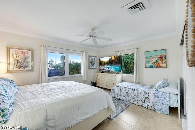 785 Willow CT, Marco Island, FL 34145