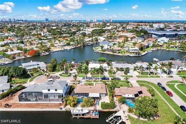 785 Willow CT, Marco Island, FL 34145