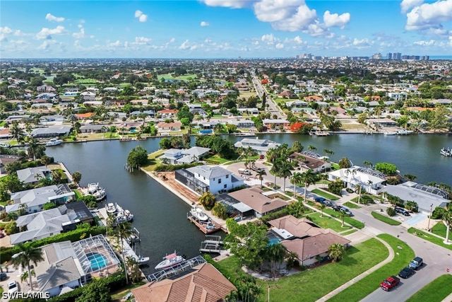 785 Willow CT, Marco Island, FL 34145