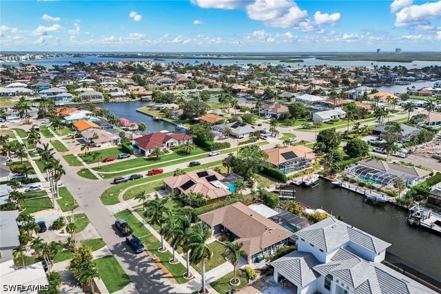 785 Willow CT, Marco Island, FL 34145