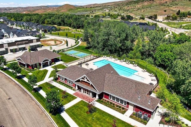 11729 N 11th Way, Boise, ID 83714