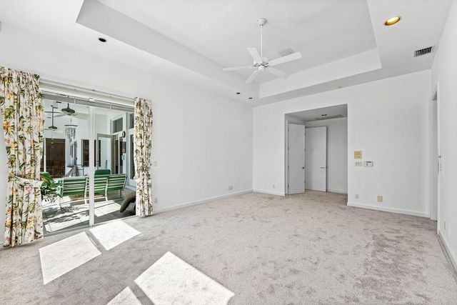 4 Sutton Drive, Boynton Beach, FL 33436