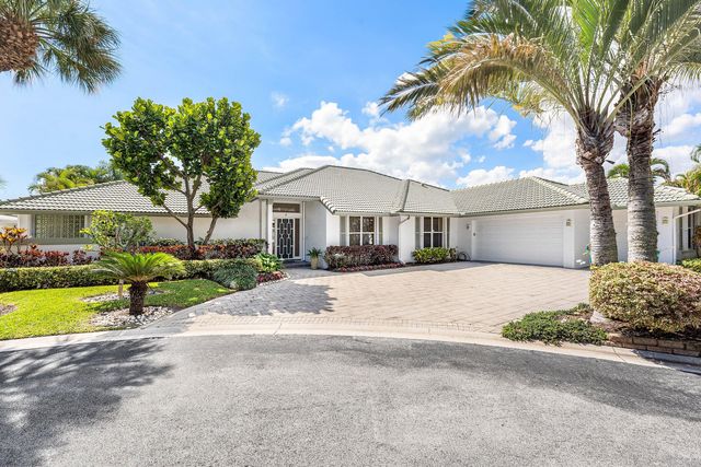 4 Sutton Drive, Boynton Beach, FL 33436