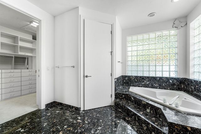 4 Sutton Drive, Boynton Beach, FL 33436