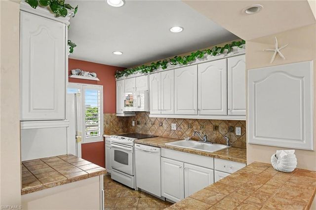 7400 Estero BLVD 329, Fort Myers Beach, FL 33931