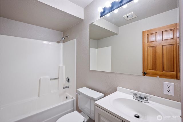 10122 50th Place W, Mukilteo, WA 98275