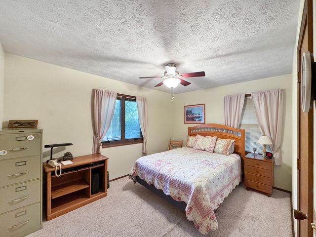 206 E Cawlfield Street, Ash Grove, MO 65604