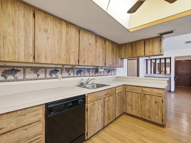 4 REDBAY COURT E, Homosassa, FL 34446