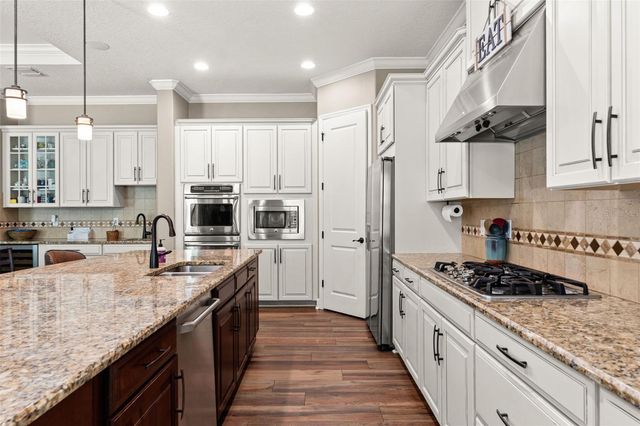 8853 BELLA VITA CIRCLE, Land O Lakes, FL 34637