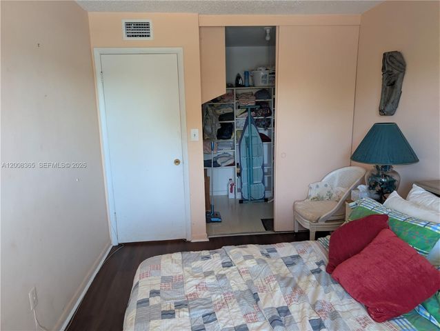 15610 NE 6th Ave 23C, Miami, FL 33162