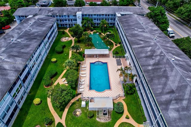 15610 NE 6th Ave 23C, Miami, FL 33162