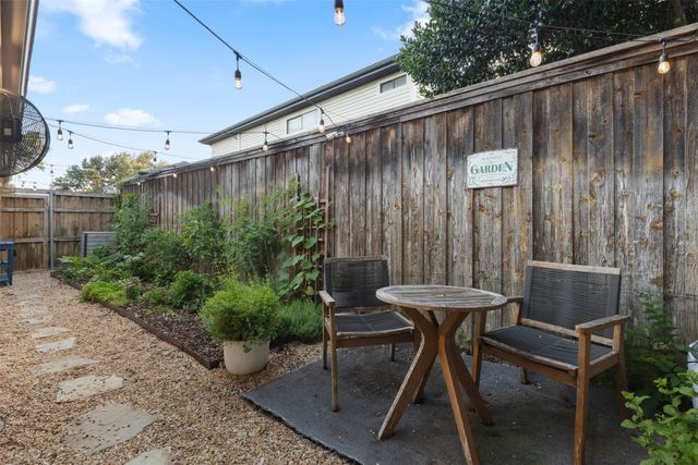 9604 Robin Meadow Drive, Dallas, TX 75243