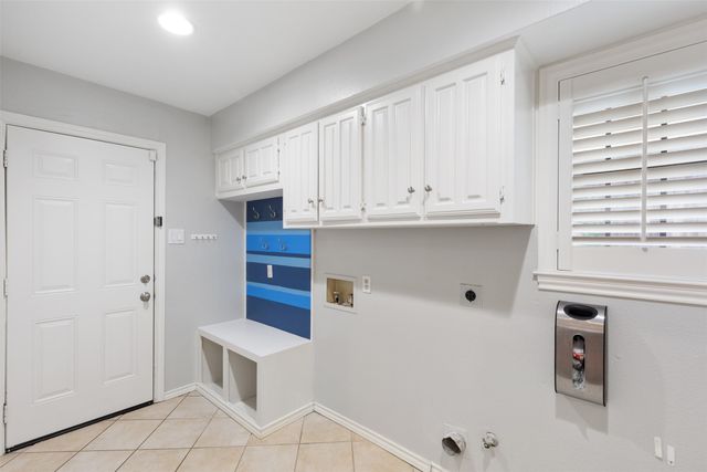 9604 Robin Meadow Drive, Dallas, TX 75243