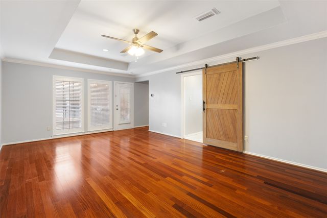 9604 Robin Meadow Drive, Dallas, TX 75243
