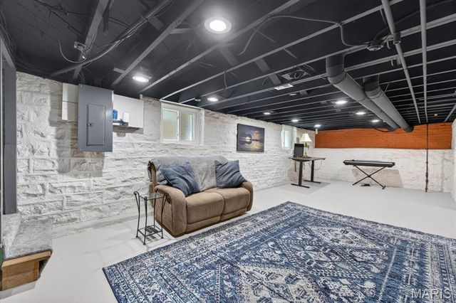 6718 Oleatha Avenue, St Louis, MO 63139