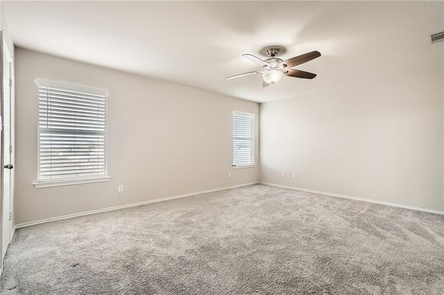612 Copper CT, Jarrell, TX 76537