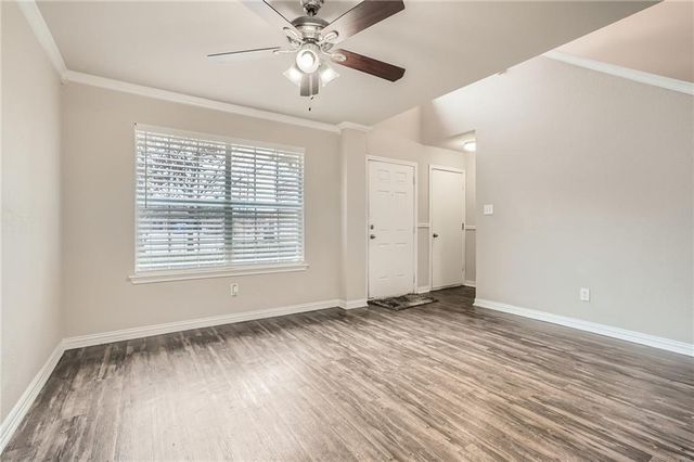 612 Copper CT, Jarrell, TX 76537