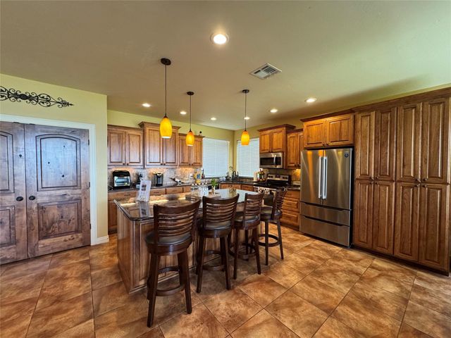 10040 Brinwood Drive, Wills Point, TX 75169