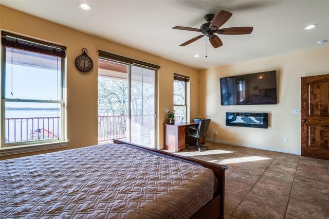 10040 Brinwood Drive, Wills Point, TX 75169