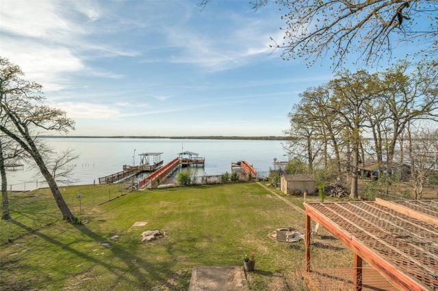 10040 Brinwood Drive, Wills Point, TX 75169