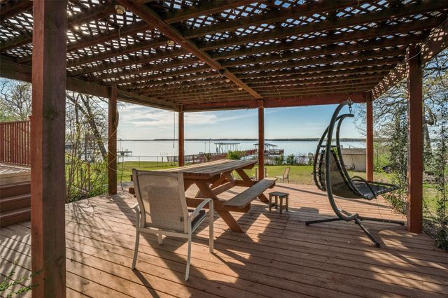 10040 Brinwood Drive, Wills Point, TX 75169