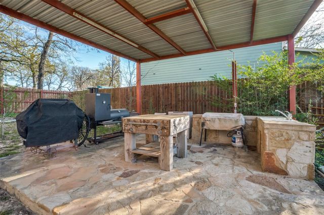 10040 Brinwood Drive, Wills Point, TX 75169