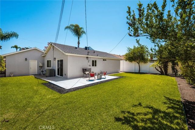 20031 Shorewood Circle, Huntington Beach, CA 92646