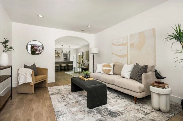20031 Shorewood Circle, Huntington Beach, CA 92646