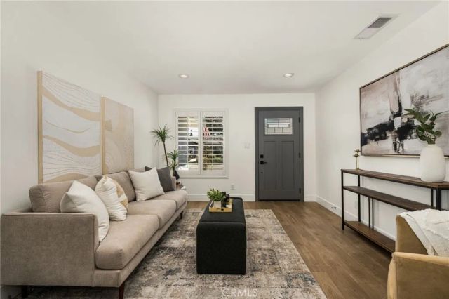 20031 Shorewood Circle, Huntington Beach, CA 92646
