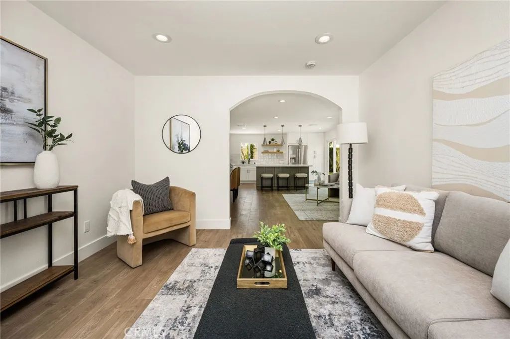 20031 Shorewood Circle, Huntington Beach, CA 92646