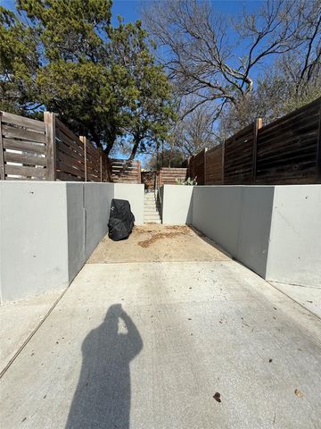 1313 Delano ST, Austin, TX 78721